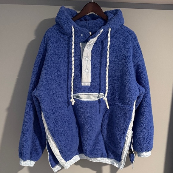 Altar'd State Jackets & Blazers - Altar’d State Blue and White Fleece Hoodie XS Oversized